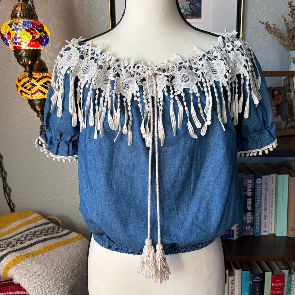 Lori + Mari Denim Peasant‎ Blouse S Boho Lace Off Shoulder Festival Top